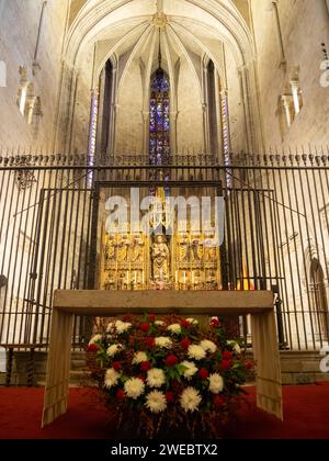 Hochaltar Basílica de Sant Feliu Stockfoto