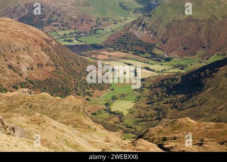 Hartsop und Dovedale aus Dove Crag, im englischen Seengebiet Stockfoto