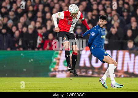 Rotterdam, Niederlande. Januar 2024. ROTTERDAM, NIEDERLANDE - 24. JANUAR: Gernot Trauner aus Feyenoord führt den Ball während des TOTO KNVB Cup-Spiels zwischen Feyenoord und PSV am 24. Januar 2024 im Stadion Feyenoord in Rotterdam, Niederlande. (Foto von Joris Verwijst/Orange Pictures) Credit: Orange Pics BV/Alamy Live News Stockfoto