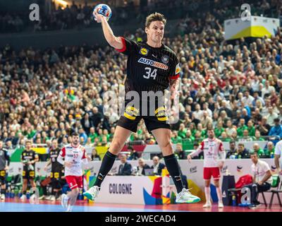 Köln, Deutschland. Januar 2024. Rune Dahmke (Deutschland, #34) beim Tempogegenstoss, Deutschland vs. Kroatien, Handball EM, Handball, Herren, 24.01.2024 Foto: EIBNER/Michael Schmidt Credit: dpa/Alamy Live News Stockfoto