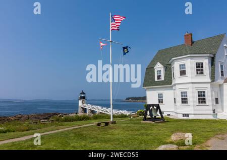 Marshall Point Lighthouse and Keepers Home in Port Clyde Maine USA an einem sonnigen Sommertag Stockfoto