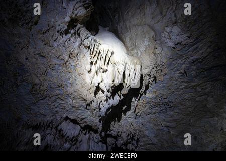 Die Meziad-Höhle. Eine der schönsten Höhlen Rumäniens Stockfoto