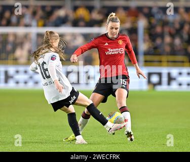Manchester, Großbritannien. Januar 2024. Gemma Evans von Manchester United Women und Jess Park von Manchester City Women kämpfen um den Ball, während des FA Women's League Cup Matches Manchester City Women vs Manchester United Women im Joie Stadium, Manchester, Vereinigtes Königreich, 24. Januar 2024 (Foto: Cody Froggatt/News Images) in Manchester, Vereinigtes Königreich am 24. Januar 2024. (Foto: Cody Froggatt/News Images/SIPA USA) Credit: SIPA USA/Alamy Live News Stockfoto