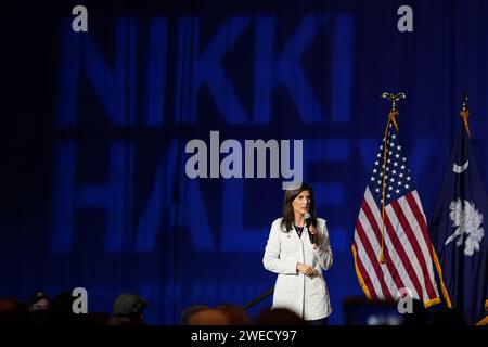 Charleston, Usa. Januar 2024. Der hoffnungsvolle ehemalige republikanische Präsident Nikki Haley spricht am Mittwoch, den 24. Januar 2024, in den Embassy Suites in North Charleston, South Carolina vor einer Menge von Unterstützern. Foto: Richard Ellis/UPI Credit: UPI/Alamy Live News Stockfoto