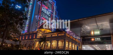 Central Station und HSBC Bank Hauptsitz im zentralen Finanzviertel, Hongkong, China. Stockfoto