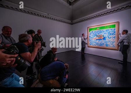 London, Großbritannien. Januar 2024. Eine Vorschau von David Hockney, Kalifornien, gemalt im Jahr 1965, Schätzung auf Anfrage: Im Bereich von 16.000.000, in Christies in London. Das Gemälde ist seit mehr als 40 Jahren in der Öffentlichkeit nicht zu sehen. Zum Verkauf beim Londoner Abendverkauf 20/21 am 7. März. Guy Bell/Alamy Live News Stockfoto