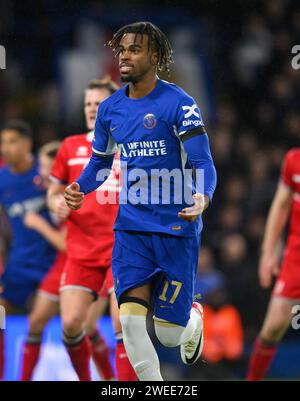 23. Januar 2024: Chelsea gegen Middlesbrough – Halbfinale des EFL Cup – Stamford Bridge. Chelsea's Carney Chukwuemeka in Aktion. Bild : Mark Pain / Alamy Live News Stockfoto