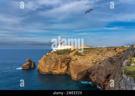 Cabo de Sao Vicente mit seinem Leuchtturm (Portugal) Stockfoto