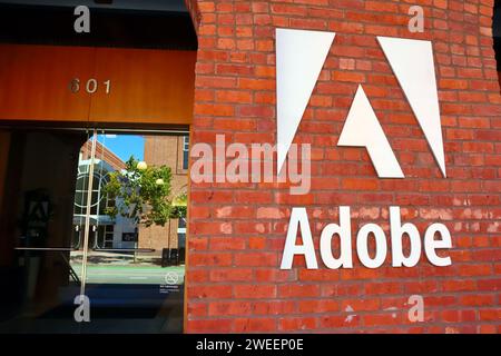 ADOBE (Adobe Systems Incorporated) Building. Erbaut im Jahr 1905 (The Baker and Hamilton Building) in 601 Townsend Street, San Francisco, Kalifornien Stockfoto