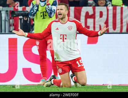 Eric Dier, FCB 15 im Aufholspiel FC BAYERN MÜNCHEN - 1. FC UNION BERLIN am 24. Januar 2024 in München. Saison 2023/2024, 1.Bundesliga, FCB, München, Spieltag 13, 13.Spieltag © Peter Schatz / Alamy Live News - DFL-VORSCHRIFTEN VERBIETEN DIE VERWENDUNG VON FOTOGRAFIEN als BILDSEQUENZEN und/oder QUASI-VIDEO - Stockfoto