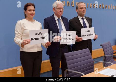 25. Januar 2024 - Deutschland, Berlin - Bundespressekonferenz zum Thema Antisemitismus in Deutschland nach dem 7. 23. Oktober - wo stehen wir und was können wir tum im Bild v.l. Dr. Andrea Despot, Vorstandsvorsitzende der Stiftung Erinnerung, Verantwortung und Zukunft EVZ, Dr. Josef Schuster, Präsident des Zentralrats der Juden in Deutschland, und Dr. Felix Klein, Beauftragter der Bundesregierung für jüdisches Leben in Deutschland und den Kampf gegen Antisemitismus. Quelle: Jurgen Heinrich www.jurgen-heinrich.com - Jürgen Heinrich - Seelingstrasse 17 - 14059 Berlin/Deutschland/Tyskland - Fon 49 171 8355 Stockfoto