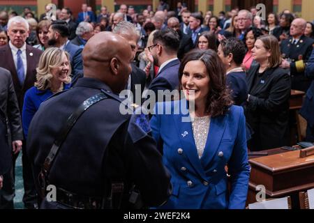 Gouverneur Gretchen Whitmer übergibt die State of the State Address an Mitglieder der Michigan Legislature in Lansing, Michigan am 24. Januar 2024. (Foto: Andrew Roth/SIPA USA) Stockfoto