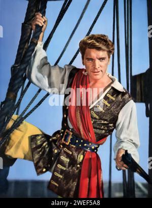 Ein Porträt von Burt Lancaster, bekannt für seine dynamische Rolle in „The Crimson Pirate“ (1952). In diesem Abenteuer spielt Lancaster Captain Vallo, einen charismatischen und sportlichen Piraten. Der Film ist bekannt für seine actiongeladenen Sequenzen und Lancasters akrobatisches Können, das er ohne Stunt-Doppel aufführte. Stockfoto