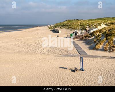 Dünen und Strand von Westenschouwen de Punt an der Nordseeküste in der Nähe von Burgh-Haamstede, Schouwen-Duiveland, Zeeland, Niederlande Stockfoto