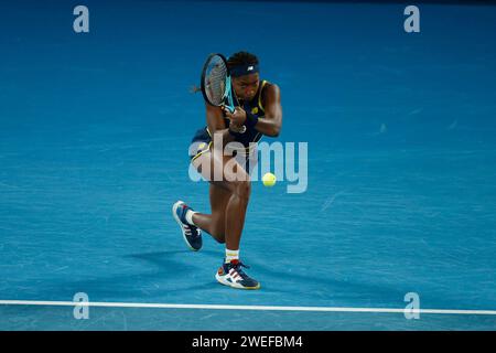 Melbourne Park, Melbourne, Victoria, Australien. Januar 2024. Australian Open Tennis Championship Day 12; Coco Gauff (USA) im Halbfinalspiel gegen Aryna Sabalenka am 12. Tag der Australian Open 2024 im Melbourne Park am 25. Januar 2024 in Melbourne, Australien. Beschreibung: Action Plus Sports/Alamy Live News Stockfoto