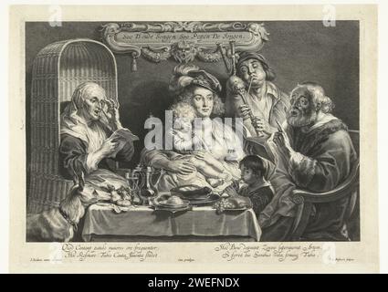 Also sangen die alten Leute, der Junge quietscht, Schelte Adamsz. Bolswert, nach Jacques Jordaens, 1638 - 1659 Druck sitzt Eine Mutter mit einem kleinen Kind, das auf ihrem Schoß an einem gedeckten Tisch spielt. Neben ihr bläst ihr Mann mit konvexen Backen auf einen Dudelsack und ein kleiner Junge spielt auf einer Flöte, während sein Großvater und seine Großmutter, beide mit Brille, singen. Der singende alte Mann gibt die Größe mit einem Finger. Ein großer Hund liegt mit seiner Schnauze auf dem Tisch und schaut mit leeren Ohren auf die Szene. An der Wand hinter der Gruppe ist eine reich verzierte Kartusche mit dem Spruch soo d’oude Songen so zu sehen Stockfoto
