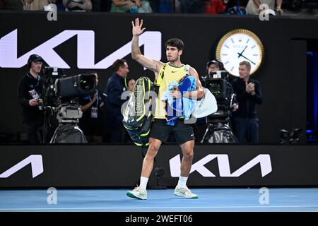 Melbourne, Australien. Januar 2024. Carlos Alcaraz während des Australian Open AO 2024 Grand Slam Tennis Turniers am 24. Januar 2024 im Melbourne Park in Australien. Foto: Victor Joly/ABACAPRESS.COM Credit: Abaca Press/Alamy Live News Stockfoto