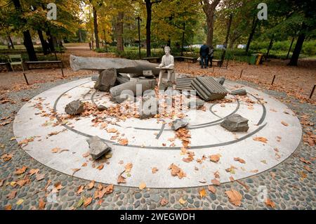 Skulptur „Pietre preziose“ (von Giulio Paolini), Haine des Königlichen Gartens am Königlichen Palast, Turin, Piemont, Italien Stockfoto