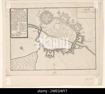 Karte von Tournai, Anonym, 1685 - ca. 1728 Karte von Tournai drucken. Oben links eine Kartusche mit dem Titel, einer Beschreibung von Tournai und einer Legende 1-14. Rechts oben eine Kartusche mit Skala: Echelle 320. Papiergravur / Ätzung befestigte Stadt. Karten der Städte Torlative Stockfoto