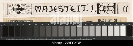 Entwurf einer Bücherbrücke für Louis Couperus, Majestät, dl. 1, 1893, Anonym, Richard Nicolaüs Roland Holst, in oder vor 1893 fotomechanischer Druck Design für eine Buchbrücke mit dem Buchtitel und beidseitig ein Motiv einer Fleur-de-Lis zwischen drei Karotten und einer Blume. Papierdruckblock Blumen  Ornament. Schicke Buchstaben. fleur-de-Lis  Ornament Stockfoto
