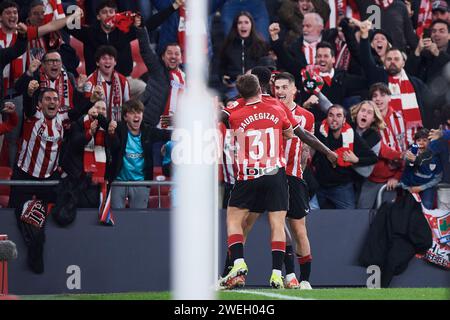 Inaki Williams vom Athletic Club feiert, nachdem er beim Spiel der Copa El Rey Achtelfinale zwischen Athletic Club und FC Ba das dritte Tor seiner Mannschaft erzielt hat Stockfoto