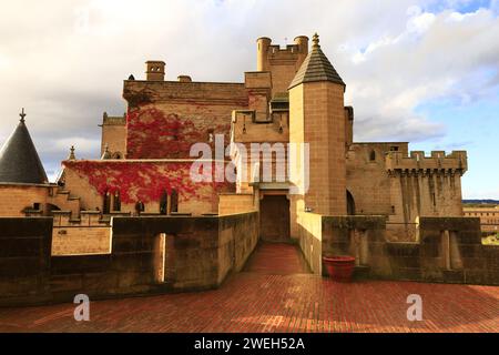 Der Königspalast von Olite ist ein Schlosspalast in der Stadt Olite in Navarra, Spanien Stockfoto