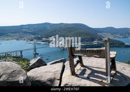 Blick auf eine der so genannten besten Bank der Welt in Vigo - Spanien Stockfoto