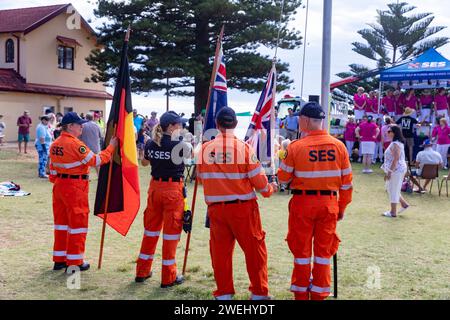 Australien Day Frühstück im Newport Beach Reserve an Sydneys nördlichen Stränden versammeln sich australier an diesem öffentlichen Feiertag, um den offiziellen Nationalfeiertag Australiens zu feiern. Am 26. Januar 1788 wurde die erste Flotte gelandet und Arthur Phillip die britische Union Flag in Sydney Cove in New South Wales anhebt. 26. Januar 2024 Sydney Australia, Credit Martin Berry@alamy Live News. Stockfoto