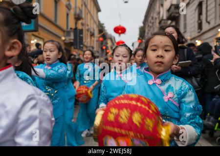 Mailand Italien - 02 05 2018 - Chinesisches Neujahr 2018, im chinesischen Viertel, Jahr des Hundes in der Via Paolo Sarpi Stockfoto