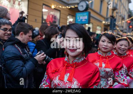 Mailand Italien - 02 05 2018 - Chinesisches Neujahr 2018, im chinesischen Viertel, Jahr des Hundes in der Via Paolo Sarpi Stockfoto