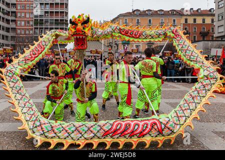 Mailand Italien - 02 05 2018 - Chinesisches Neujahr 2018, im chinesischen Viertel, Jahr des Hundes in der Via Paolo Sarpi Stockfoto