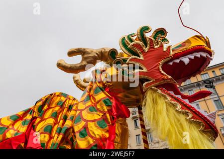 Mailand Italien - 02 05 2018 - Chinesisches Neujahr 2018, im chinesischen Viertel, Jahr des Hundes in der Via Paolo Sarpi Stockfoto