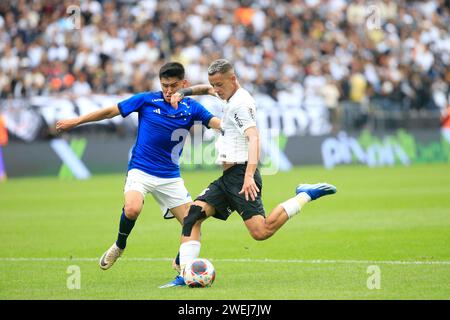 Sao Paulo, Brasilien. Januar 2024. Kayke während des Spiels zwischen CORINTHIANS X CRUZEIRO in der Neo Quimica Arena in Sao Paulo, Brasilien (Fernando Roberto/SPP) Credit: SPP Sport Press Photo. /Alamy Live News Stockfoto