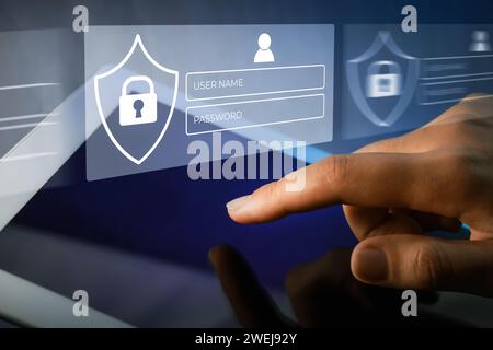 Datenschutz. Frau mit Tablette, Nahaufnahme. Digitale Anmeldeschnittstelle über Gerät Stockfoto