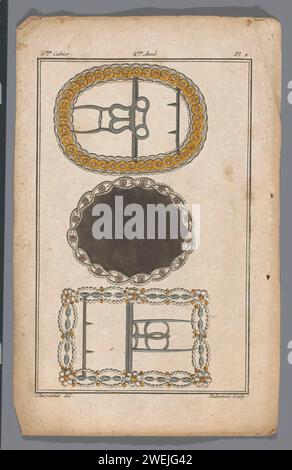 Laden neuer französischer und englischer Modi, 30. Dezember 1786, 2. Jahr, 5. Notizbuch, pl. 3, 1786 drei Schnallen: Oval, rund und quadratisch. Der Druck ist Teil des 5. Cahier aus dem Magasin des Modes Nouvelles Francaises et Anglaises. Die Serie besteht aus 172 Modedrucken, die von Buisson, Paris, 20. November 1786 bis 21. Décembre 1789 veröffentlicht wurden. Papiergravur von Modetafeln. Schnalle Stockfoto