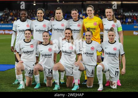 Barcelona, Spanien. Januar 2024. Eintracht Frankfurt Teambild beim UEFA Women's Champions League Spiel zwischen Barcelona und Eintracht Frankfurt beim Estadi Johan Cruyff in Barcelona (Alexander Canillas/SPP) Foto: SPP Sport Press Photo. /Alamy Live News Stockfoto