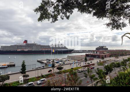 Blick auf die Stadt Funchal, Hauptstadt der Insel Madeira (Portugal) Stockfoto