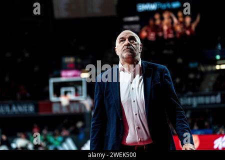 München, Deutschland. Januar 2024. Pablo Laso (Bayern München, Headcoach) GER, FC Bayern München vs. 1. FC Union Berlin, Fussball, Bundesliga, 13. Spieltag, Spielzeit 2023/2024, 24.01.2024 Foto: Eibner-Pressefoto/Johannes Ritter Credit: dpa/Alamy Live News Stockfoto