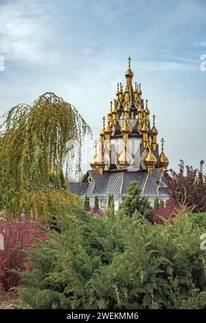 Kirche der Verklärung des Erlösers auf dem Territorium des Ust-Medveditsky-Erlöser-Verklärung-Klosters. Serafimowitsch. Wolgograd. Stockfoto