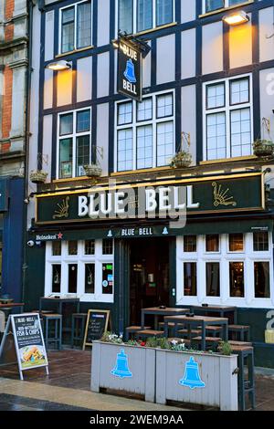 Das Blue Bell Public House, High Street, Cardiff, Wales. Stockfoto