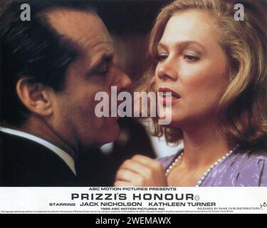 JACK NICHOLSON und KATHLEEN TURNER in PRIZZI's HONOR 1985 Regisseur JOHN HUSTON Roman Richard Condon Drehbuch Richard Condon und Janet Roach Musik Alex North Kostümdesign Donfeld ABC Motion Pictures / Rank Film Distributors (UK) / Twentieth Century Fox (USA) Stockfoto