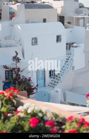 Nahaufnahme der Kastro Oia Häuser im Dorf Oia, Santorin Stockfoto