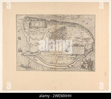 Karte der Insel Voorne und Karte von Brielle, 1572, Frans Hogenberg, 1575 drucken Karte der Insel Voorne mit einer Karte von Brielle Watergeuzen, die am 1. April 1572 in Vogelperspektive aufgenommen wurde. Oben links eine Kartusche mit einer niederländischen Legende 1-16. Rechts eine Kartusche mit dem Titel in lateinischer Sprache. Unten links ein Fischerboot, unter zwei Kriegsschiffen. Auf dem lateinischen Verso-Text. Papierätzung/Buchdruck von Karten verschiedener Länder oder Regionen. Stadtpläne Brielle Stockfoto