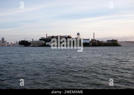 Das United States Penitentiary, Alcatraz Island, auch bekannt als Alcatraz oder The Rock, war ein Hochsicherheitsgefängnis auf Alcatraz Island. Stockfoto