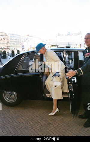 Kopenhagen, Dänemark /08-09-2004/Königin Margrethe II. Von Dänemark kommt am Rathaus von Kopenahgen in der dänischen Hauptstadt an. (Photo.Francis Joseph Dean/Dean Pictures) Stockfoto