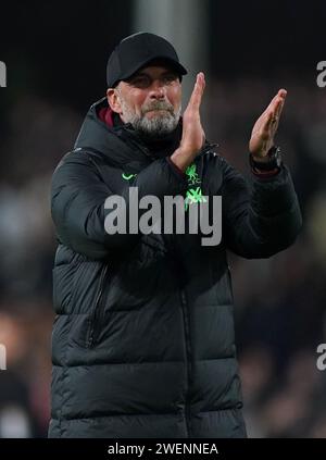 Aktenfoto vom 01/24 von Jurgen Klopp, der am Ende der Saison als Liverpool-Manager zurücktreten wird. Der 56-Jährige informierte die Eigentümerschaft des Vereins über seine Entscheidung, sich zurückzuziehen, nachdem er 2015 die Leitung bei Liverpool übernommen hatte. Klopp gewann sechs große Trophäen mit den Roten, darunter den Premier League-Titel 2020 und die Champions League-Trophäe im Jahr zuvor. Ausgabedatum: Freitag, 26. Januar 2024. Stockfoto