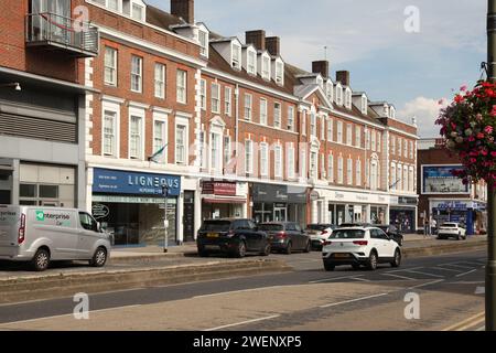 Walton auf der Thames High Street Stockfoto
