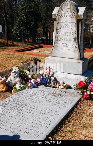 Das Grab von Mary Phagan, einem Kind, das in der Nähe von Marietta, Georgia, im frühen 20. Jahrhundert auf mysteriöse Weise ermordet wurde. Stockfoto