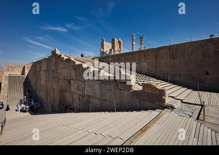 Die große Treppe in Persepolis, einer alten Hauptstadt der persischen Könige der Achämenischen Dynastie. Provinz Fars, Iran. Stockfoto