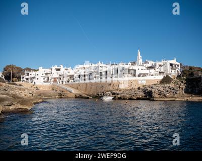 Binibeca, Spanien; 26. Januar 2024: Altes Binibeca auf Menorca, Balearen Stockfoto